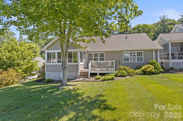 237 Charlestown Drive, Hendersonville, NC 28792