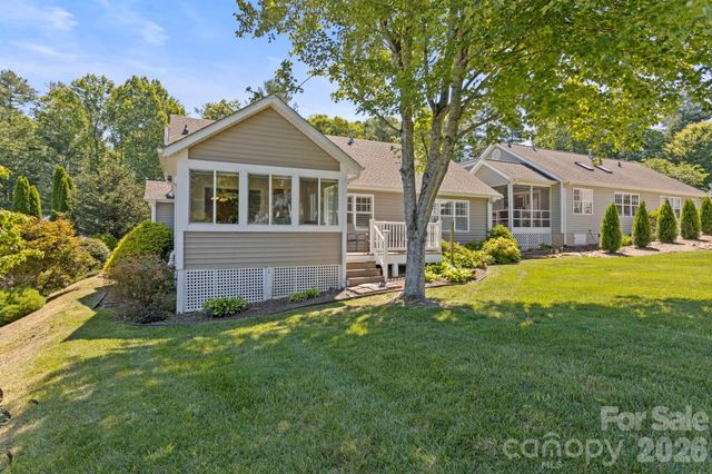 237 Charlestown Drive, Hendersonville, NC 28792