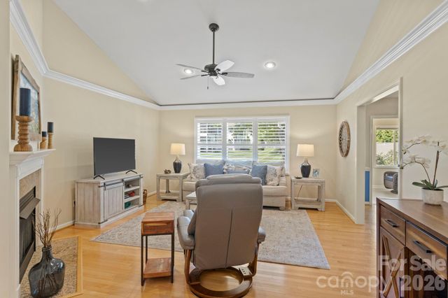 237 Charlestown Drive, Hendersonville, NC 28792