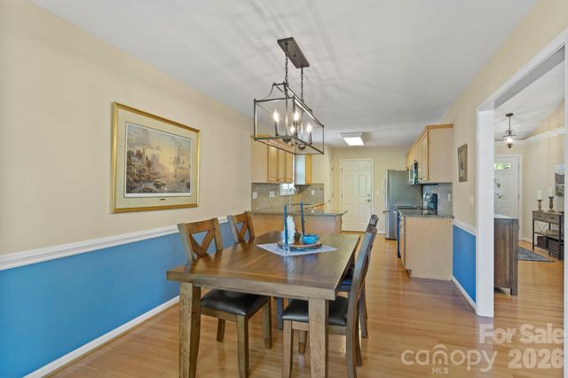 237 Charlestown Drive, Hendersonville, NC 28792