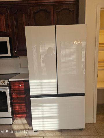 7726 W Falcon Circle, Ocean Springs, MS 39564