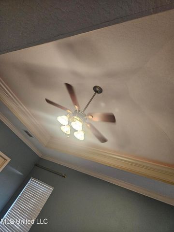 7726 W Falcon Circle, Ocean Springs, MS 39564