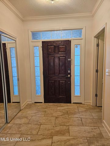 7726 W Falcon Circle, Ocean Springs, MS 39564