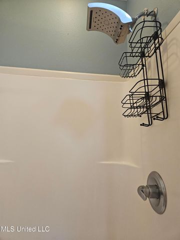 7726 W Falcon Circle, Ocean Springs, MS 39564