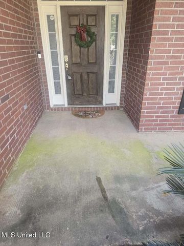 7726 W Falcon Circle, Ocean Springs, MS 39564