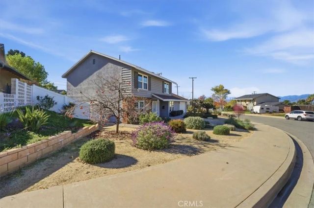 1410 Pleasantview Dr, Redlands, CA 92374