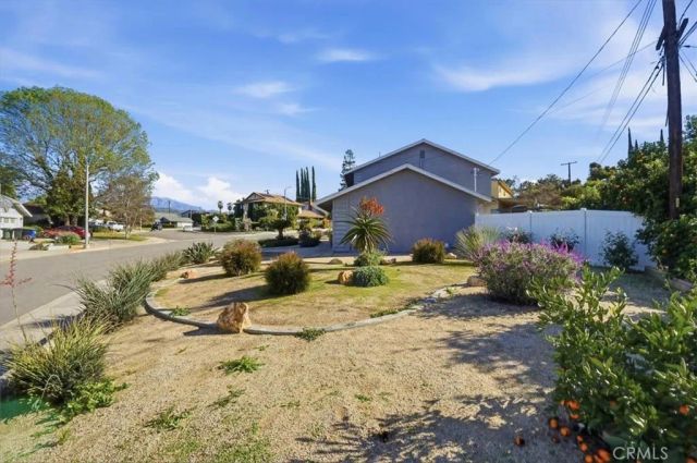 1410 Pleasantview Dr, Redlands, CA 92374