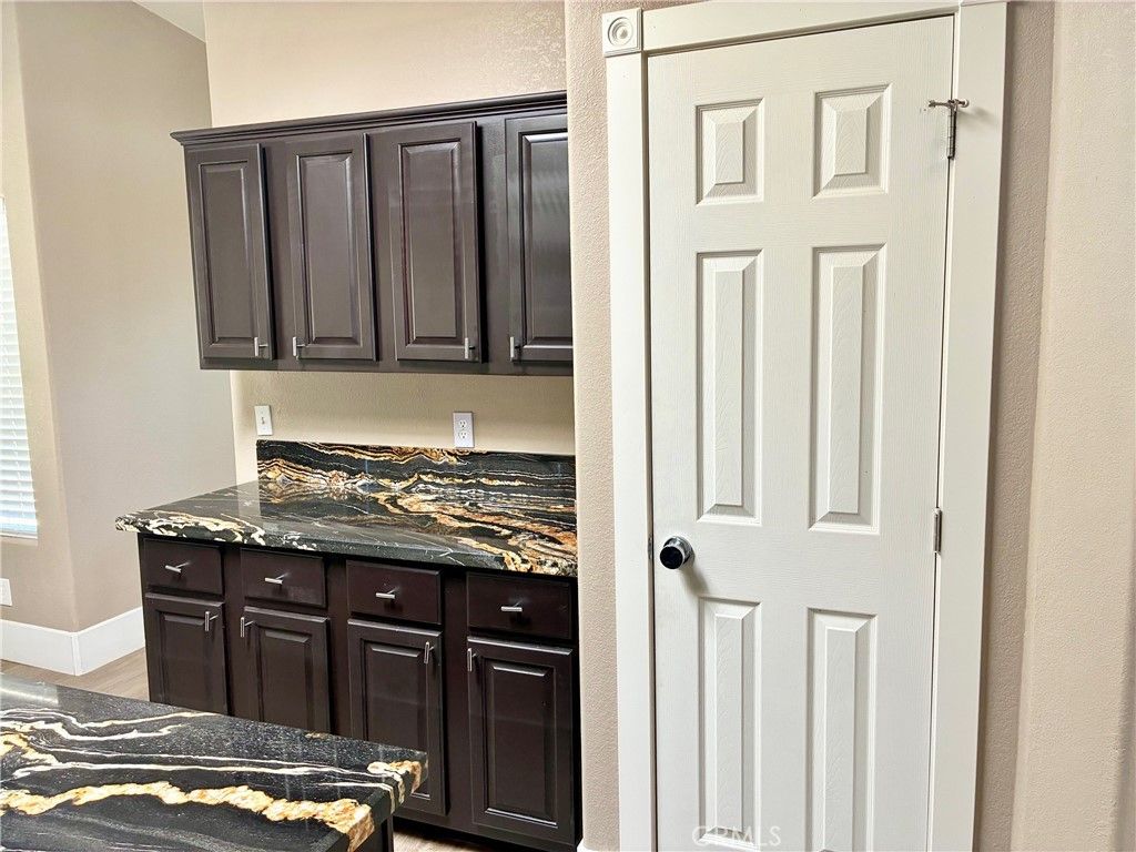 Image 10 of property listing at 1053 Lindero, Pinon Hills, CA 92372
