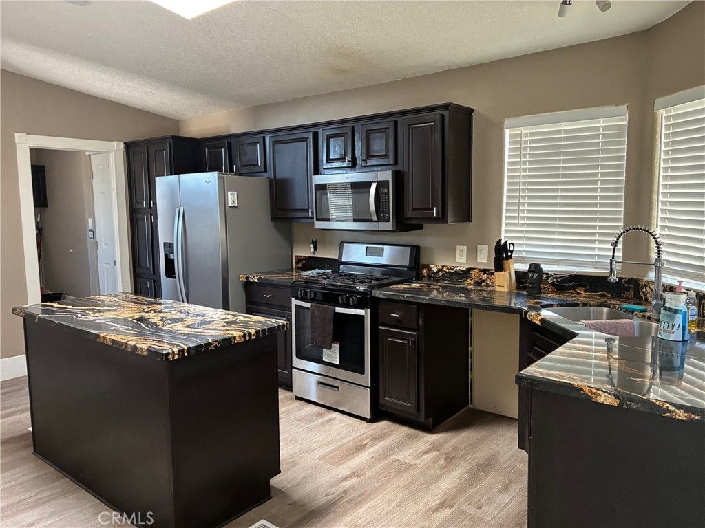 Image 12 of property listing at 1053 Lindero, Pinon Hills, CA 92372