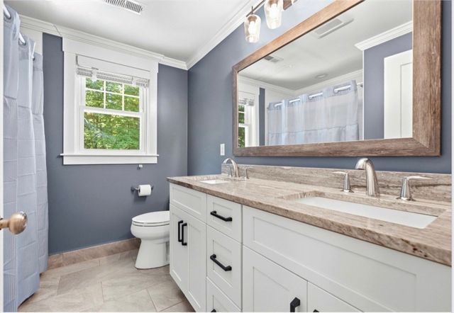 109 Linden St, Needham, MA 02492