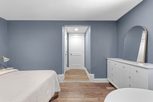109 Linden St, Needham, MA 02492