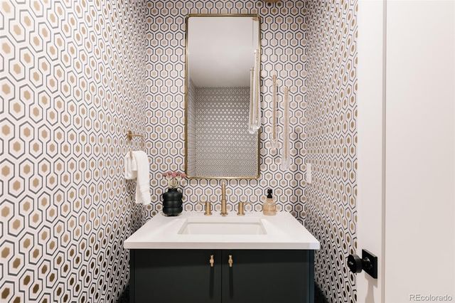 2327 W 33rd Avenue, Denver, CO 80211