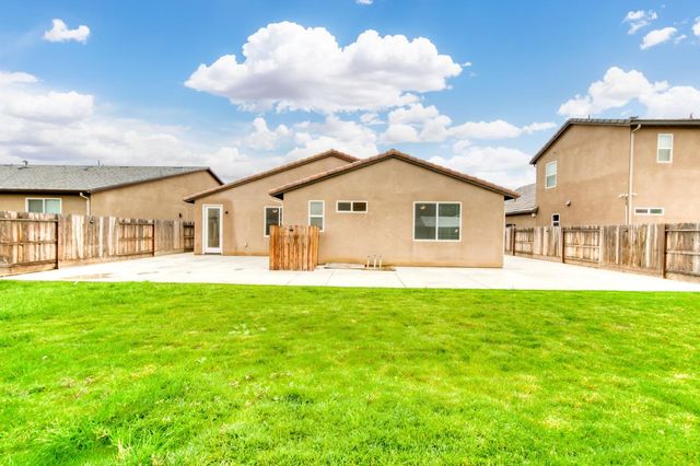 6702 E Brown Avenue, Fresno, CA 93720