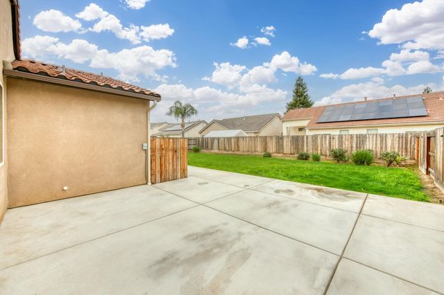 6702 E Brown Avenue, Fresno, CA 93720
