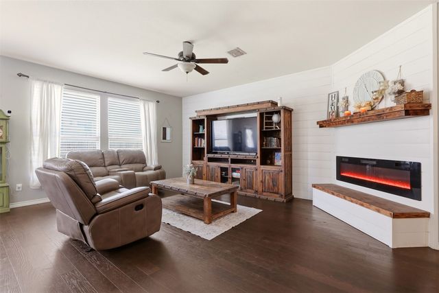 5909 Deck House Road, Fort Worth, TX 76179