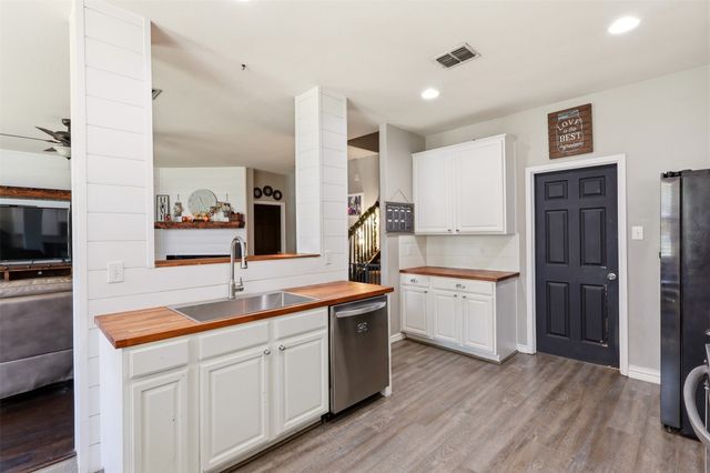 5909 Deck House Road, Fort Worth, TX 76179