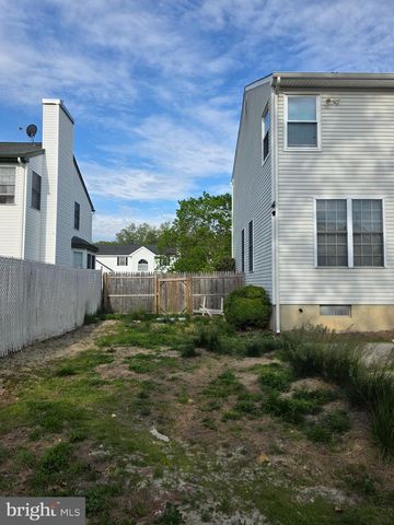 14 BLUE SPRUCE DR, Sicklerville, NJ 08081