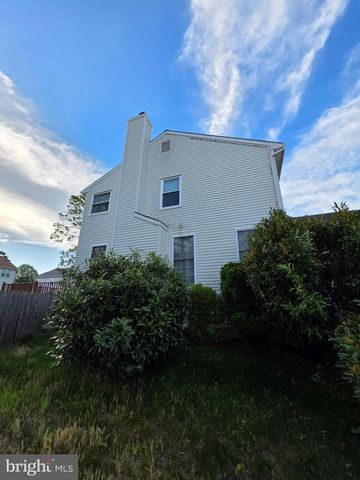 14 BLUE SPRUCE DR, Sicklerville, NJ 08081