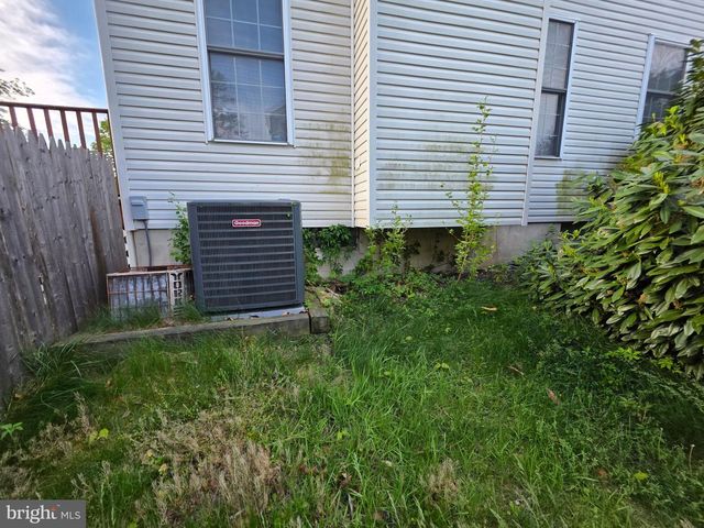 14 BLUE SPRUCE DR, Sicklerville, NJ 08081