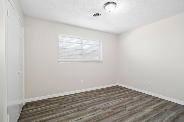 118 Johnson Street B, La Marque, TX 77568