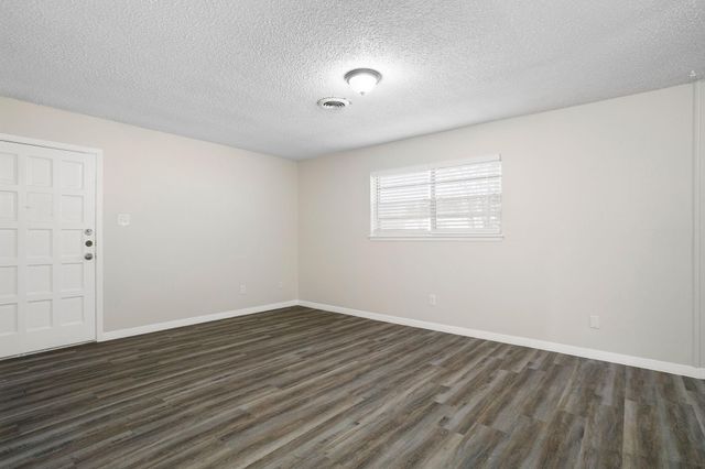 118 Johnson Street B, La Marque, TX 77568