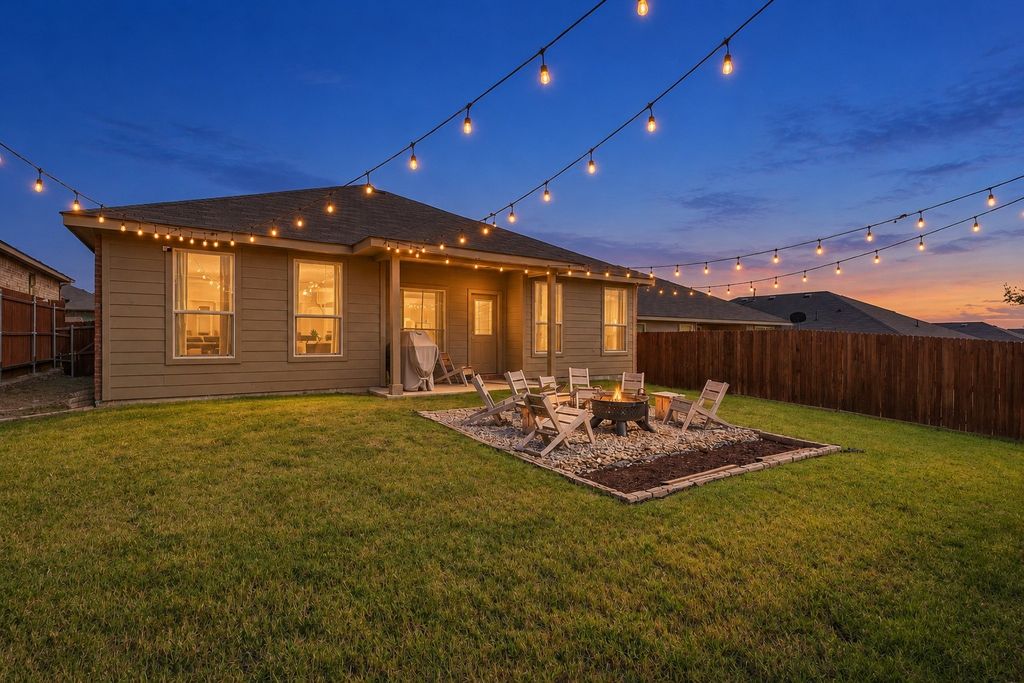 9733 New Bern Drive, Fort Worth, TX 76108 — photo 2