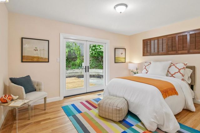 1 Woodcrest Cir, Oakland, CA 94602