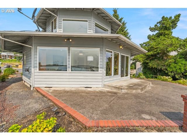 1350 2ND St, Columbia City, OR 97018