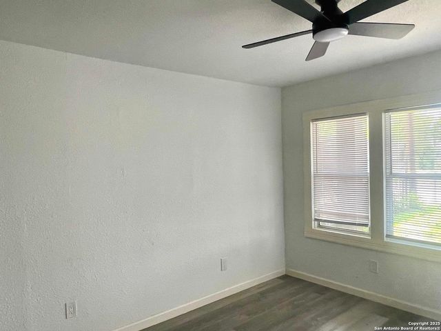 3022 EL PASO, San Antonio, TX 78207