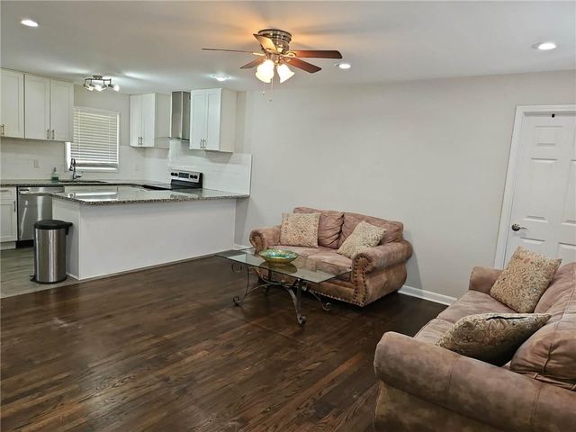 2362 Holly Hill Court SW, Marietta, GA 30060