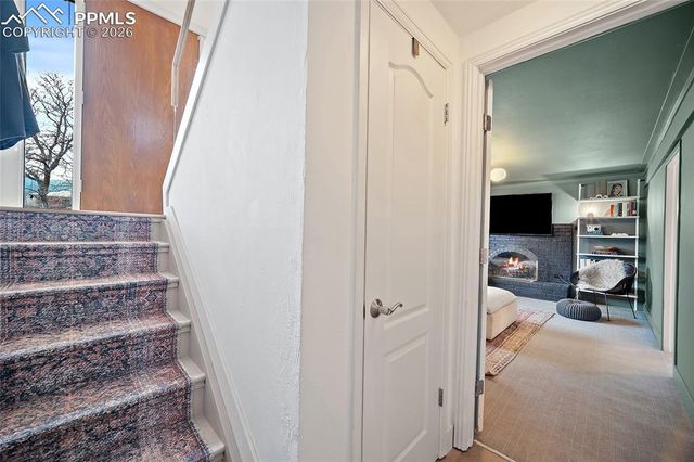 1009 Panorama Drive, Colorado Springs, CO 80904