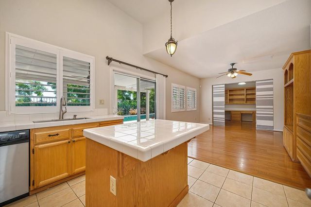 533 Alden Way, Roseville, CA 95678