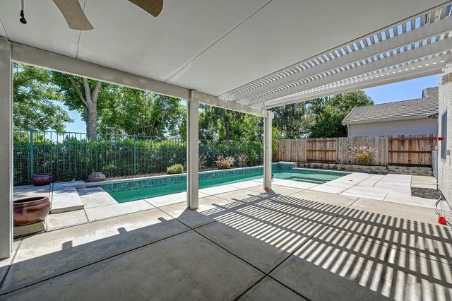 533 Alden Way, Roseville, CA 95678