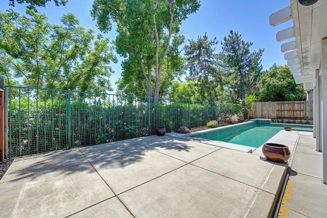 533 Alden Way, Roseville, CA 95678