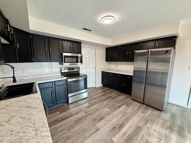 6269 New Shepherdsville Rd, Coxs Creek, KY 40013