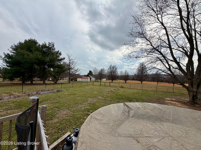 6269 New Shepherdsville Rd, Coxs Creek, KY 40013