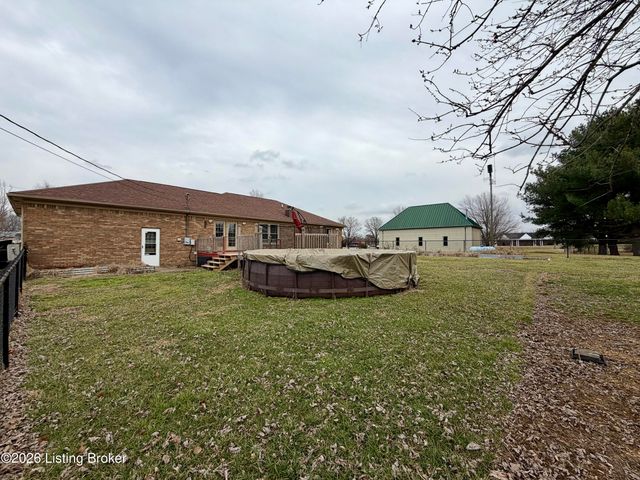 6269 New Shepherdsville Rd, Coxs Creek, KY 40013