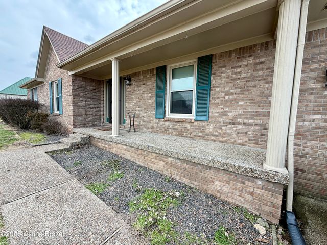 6269 New Shepherdsville Rd, Coxs Creek, KY 40013