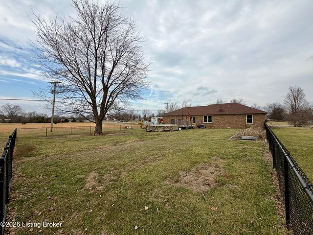 6269 New Shepherdsville Rd, Coxs Creek, KY 40013
