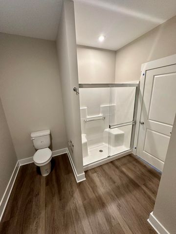 874 3rd Avenue 13, Lake Odessa, MI 48849