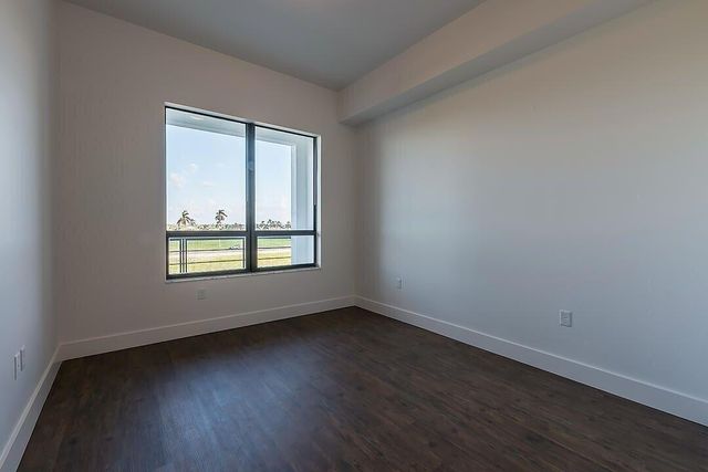 312 23RD Street 411, West Palm Beach, FL 33407