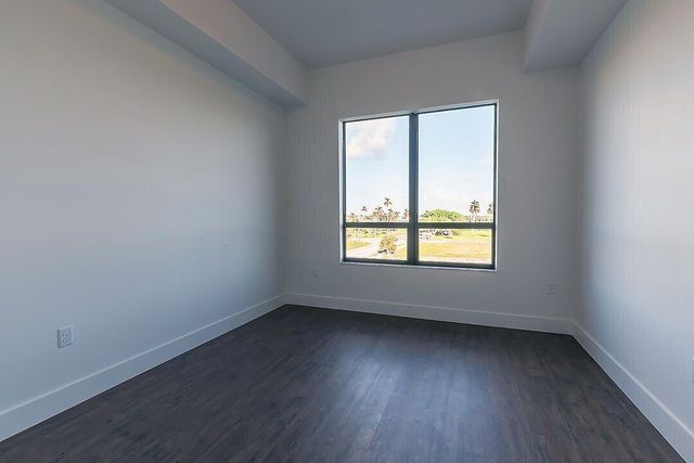 312 23RD Street 411, West Palm Beach, FL 33407