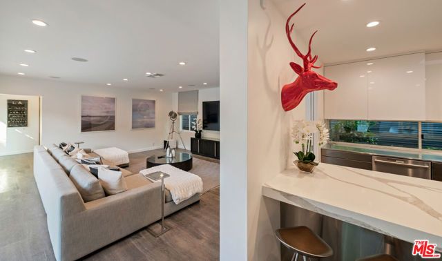 602 N Whittier Drive, Beverly Hills, CA 90210