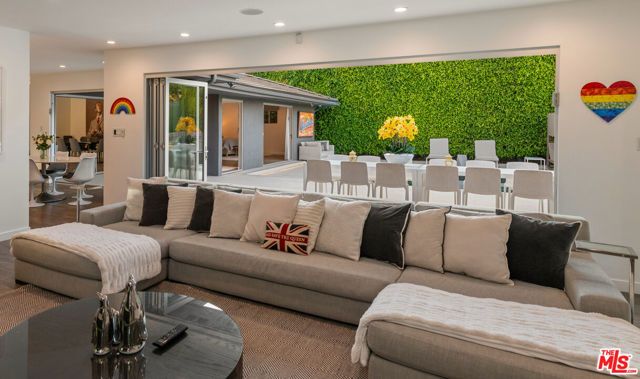 602 N Whittier Drive, Beverly Hills, CA 90210