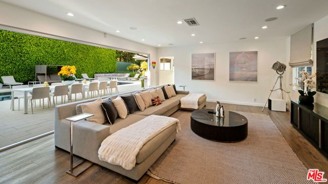 602 N Whittier Drive, Beverly Hills, CA 90210