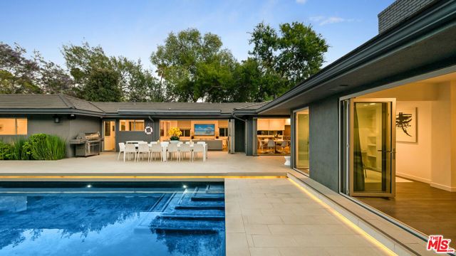 602 N Whittier Drive, Beverly Hills, CA 90210