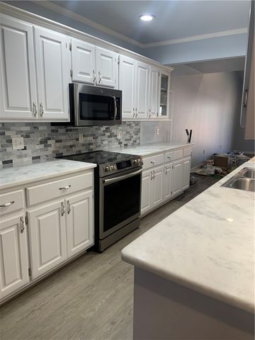 40 Club Road Village, Dover, AR 72837