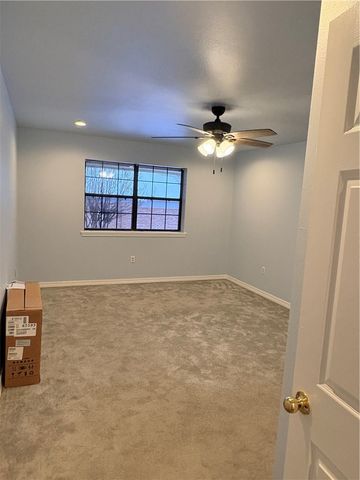 40 Club Road Village, Dover, AR 72837