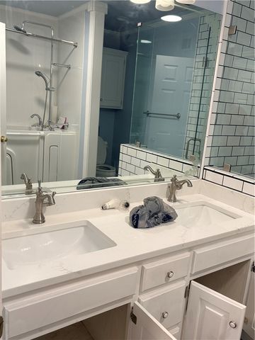 40 Club Road Village, Dover, AR 72837