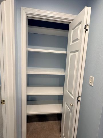 40 Club Road Village, Dover, AR 72837